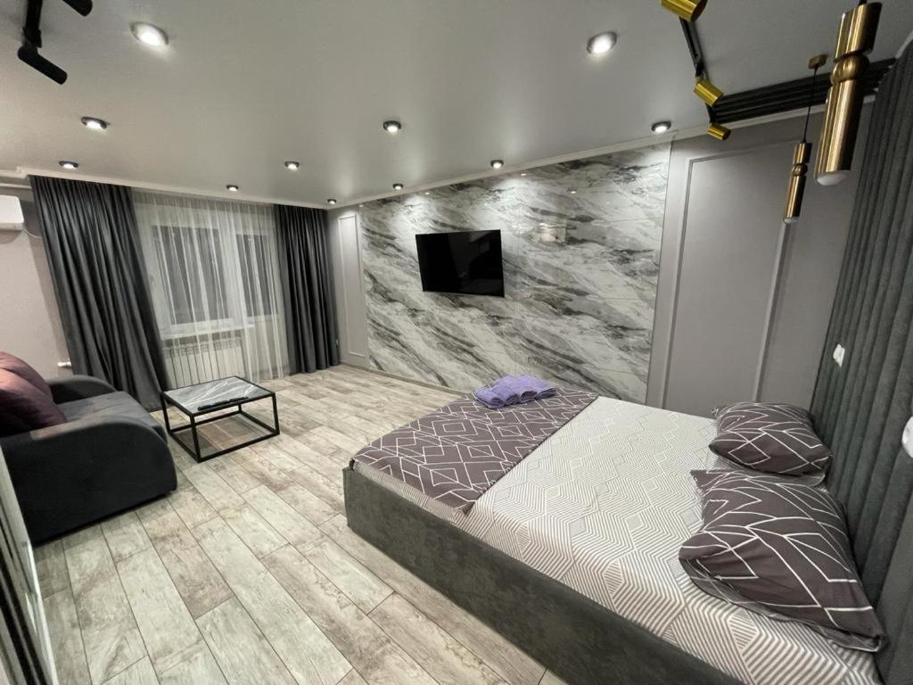 Люкс Академика Сатпаева 19 Apartamento Pavlodar Exterior foto