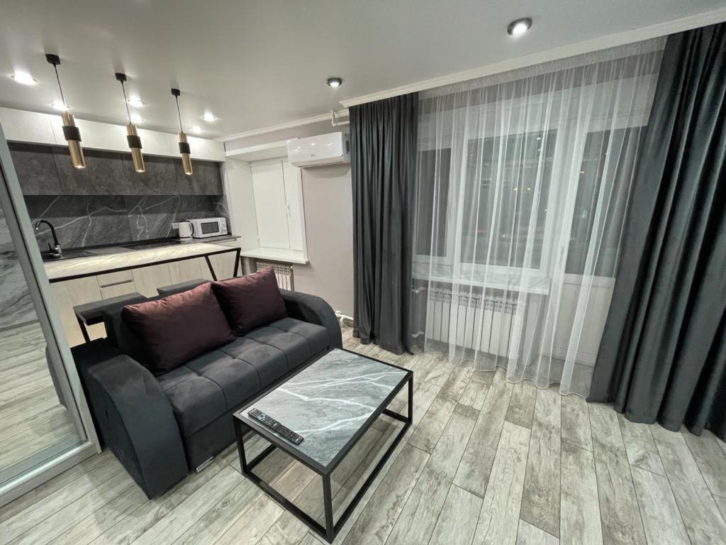 Люкс Академика Сатпаева 19 Apartamento Pavlodar Exterior foto
